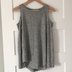 women’s gray cold shoulder long sleeved shirt